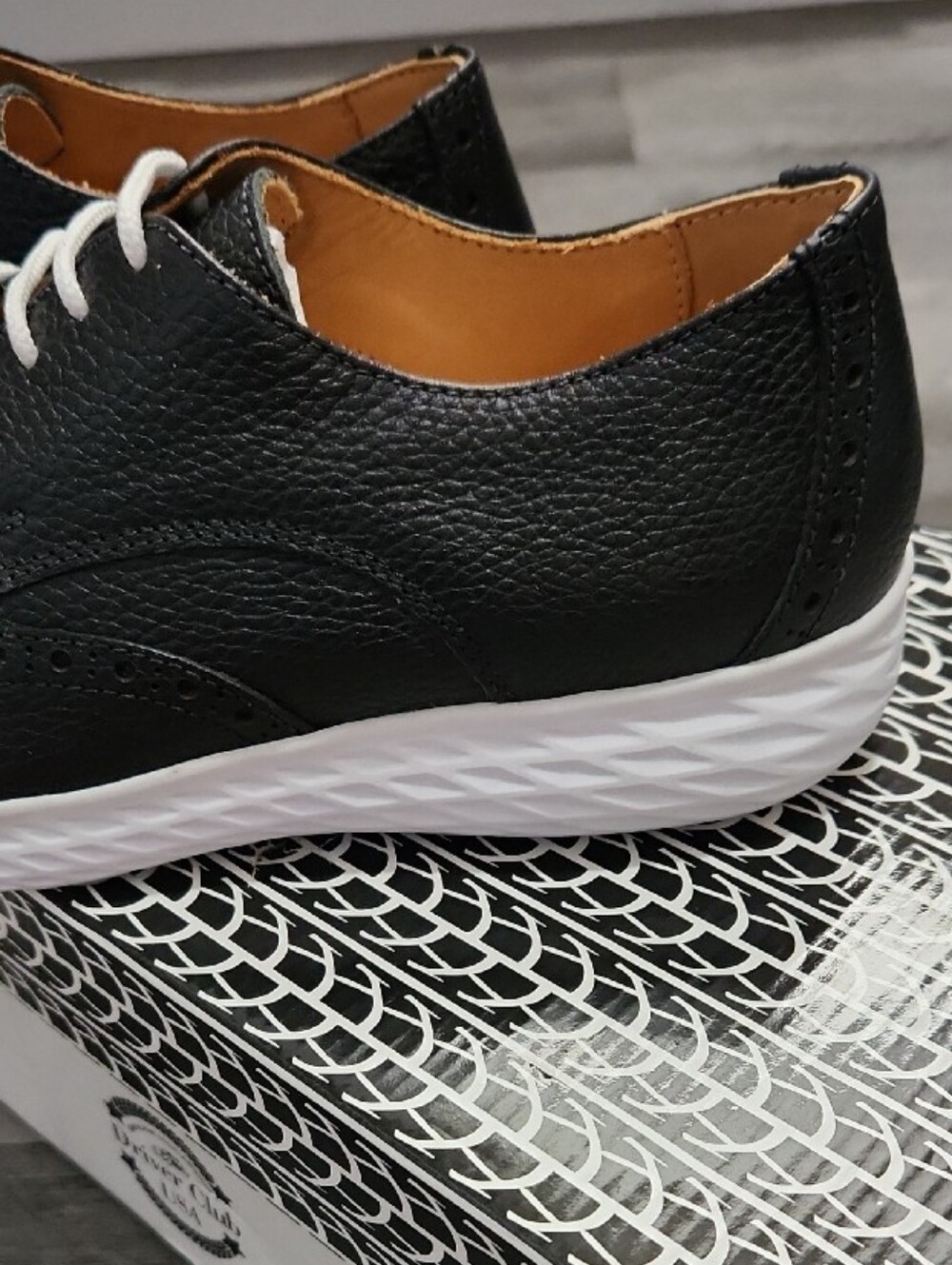 Driver Club USA Raleigh Wingtip Lace Up Sneakers Grainy Black Womens Size 7.5 - Picture 10 of 13